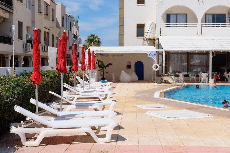 Amore Hotel Apartments