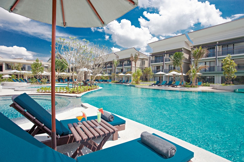 Le Meridien Khao Lak Resort & Spa